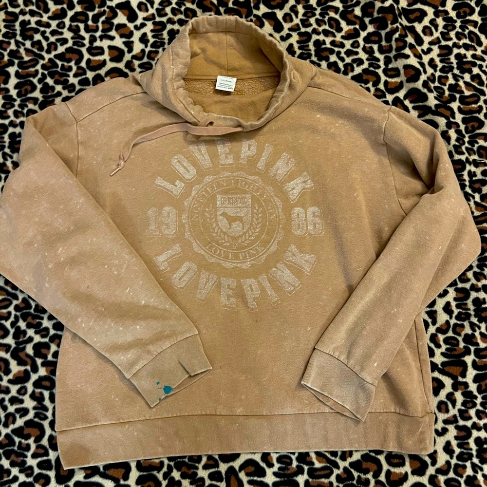 FLASH SALE Vs pink pullover